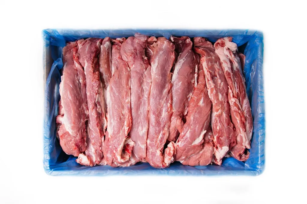 фотография продукта Вырезка свиная зачищенная замороженная