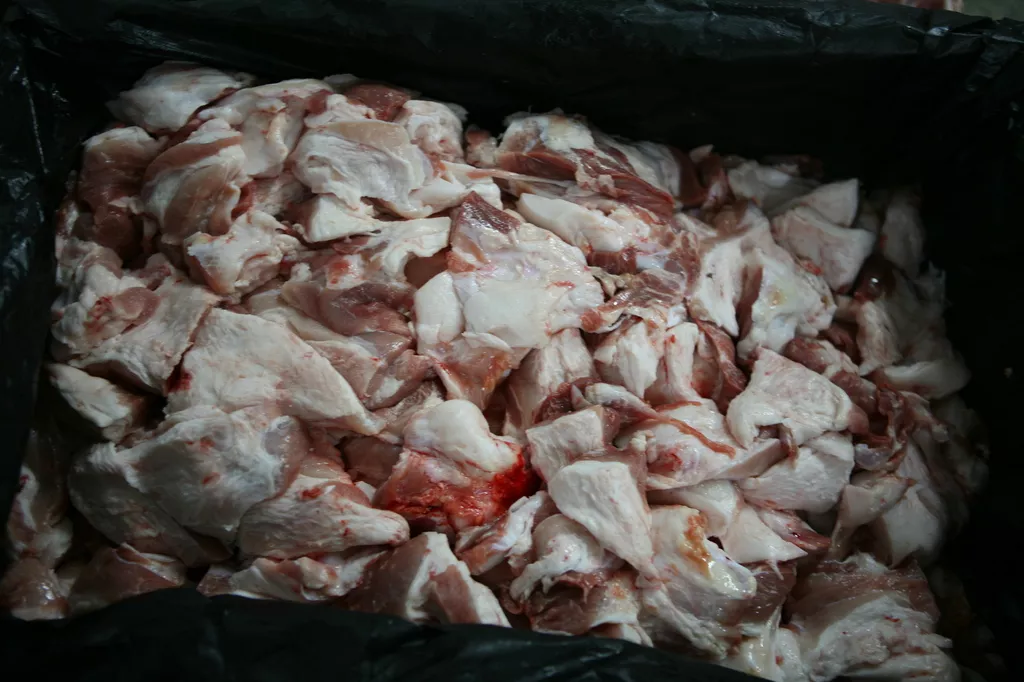 обрез свиная жирная  в Саратове и Саратовской области